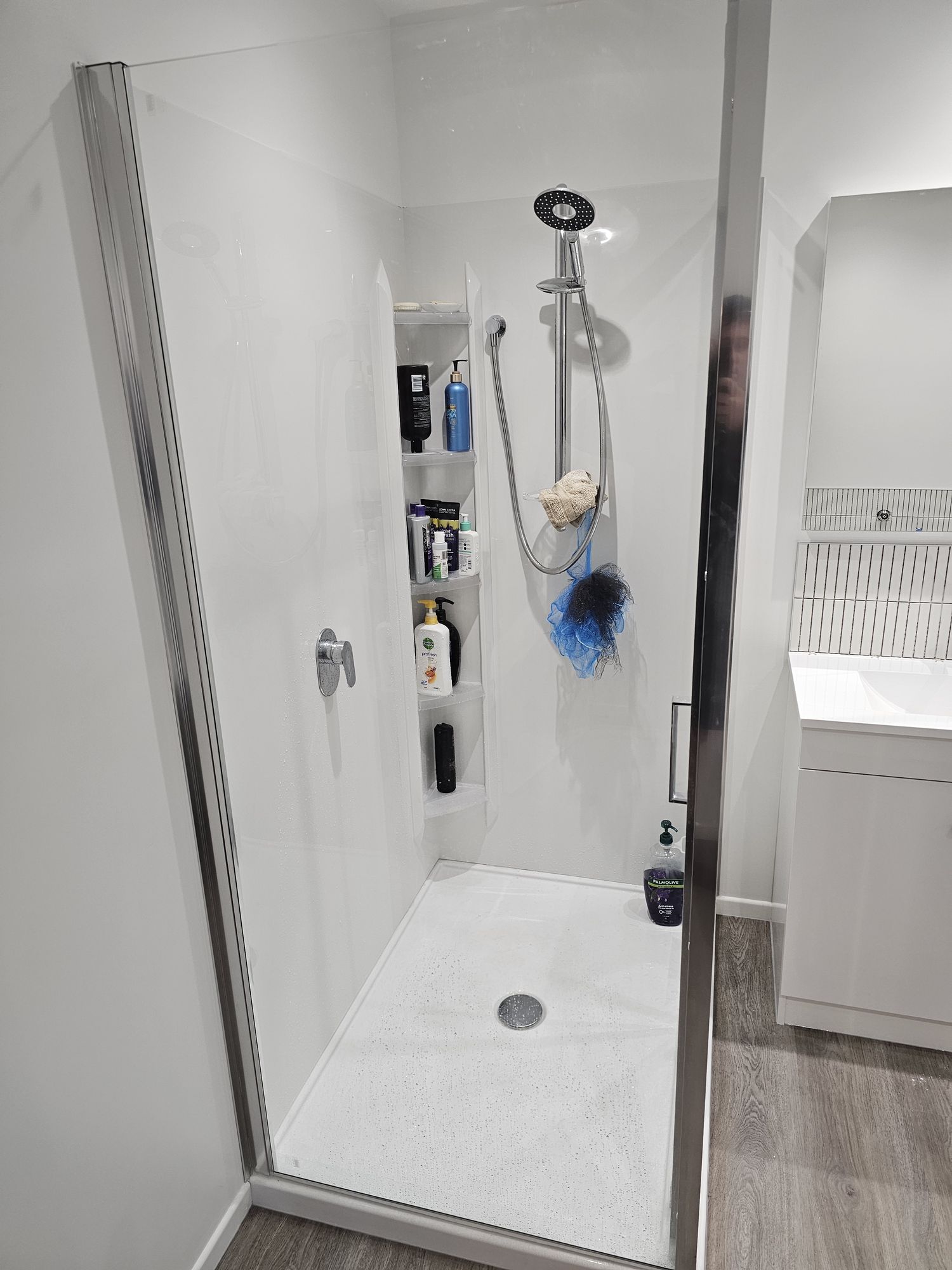Taharoa bathroom renovation, tiled walk-in shower